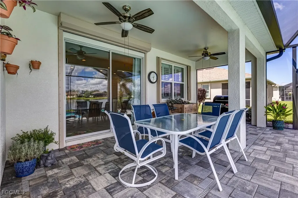 3150 Amadora Circle Cape Coral FL 33909