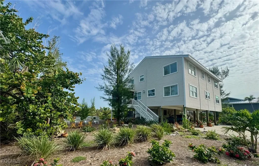 1390 Middle Gulf Drive Sanibel FL 33957