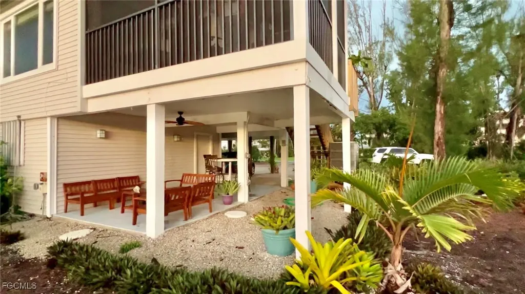 1390 Middle Gulf Drive Sanibel FL 33957