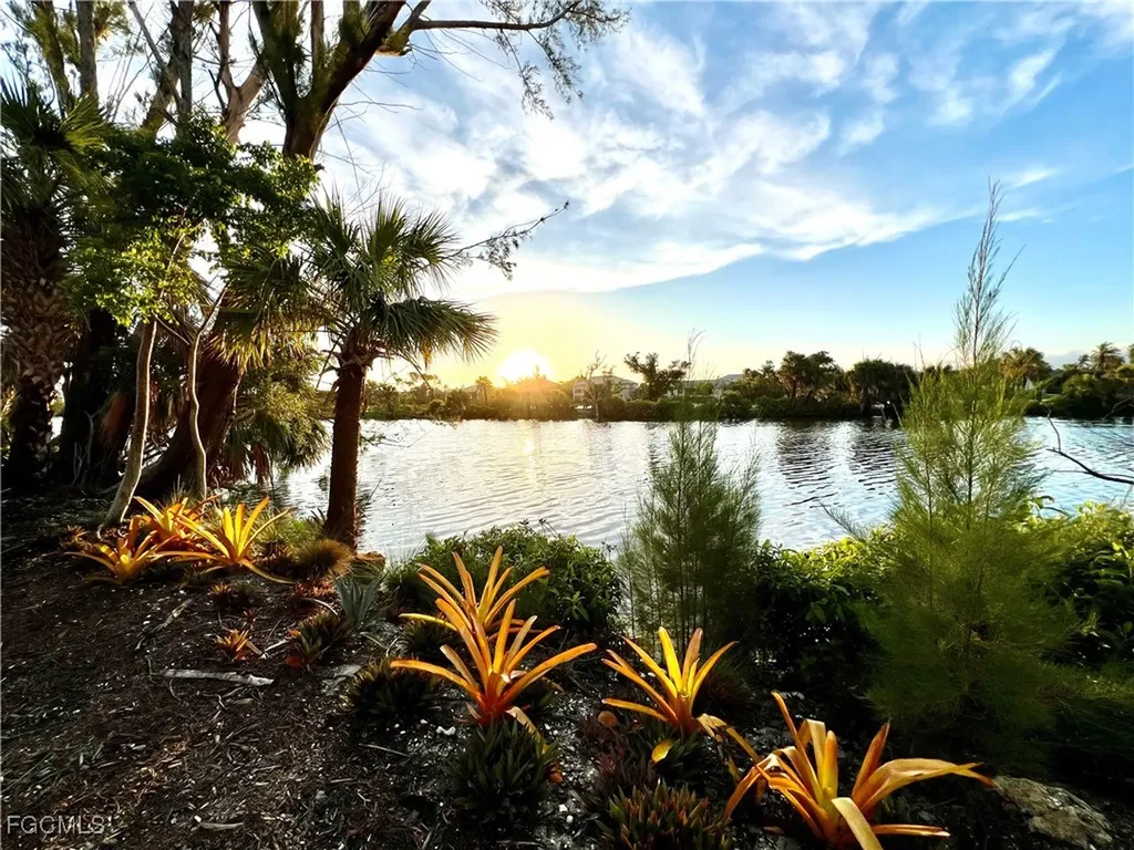 1390 Middle Gulf Drive Sanibel FL 33957