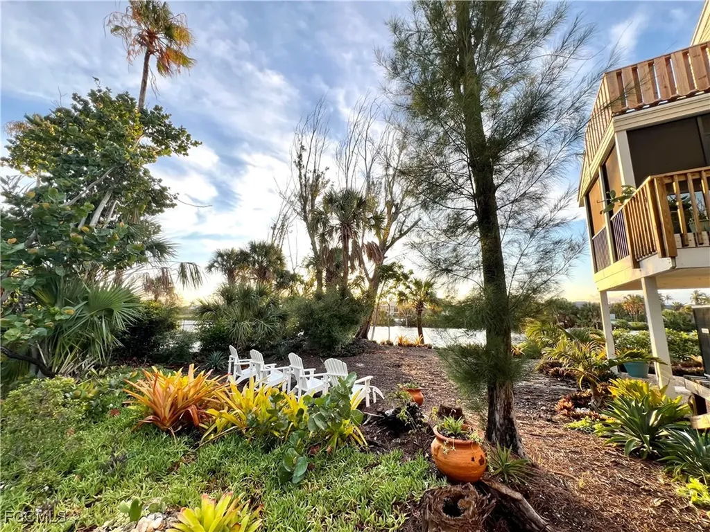 1390 Middle Gulf Drive Sanibel FL 33957