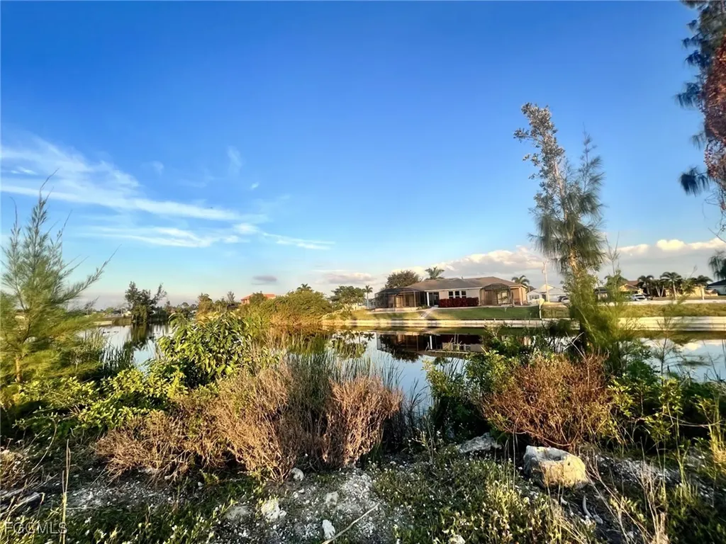 1213 NW 20th Place Cape Coral FL 33993