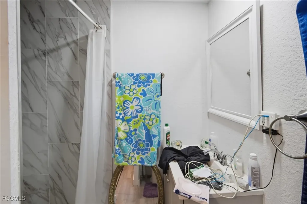 136 Lexington Avenue Fort Myers FL 33908