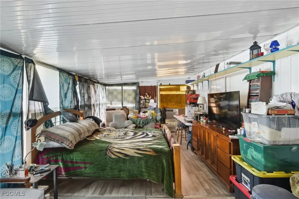 136 Lexington Avenue Fort Myers FL 33908