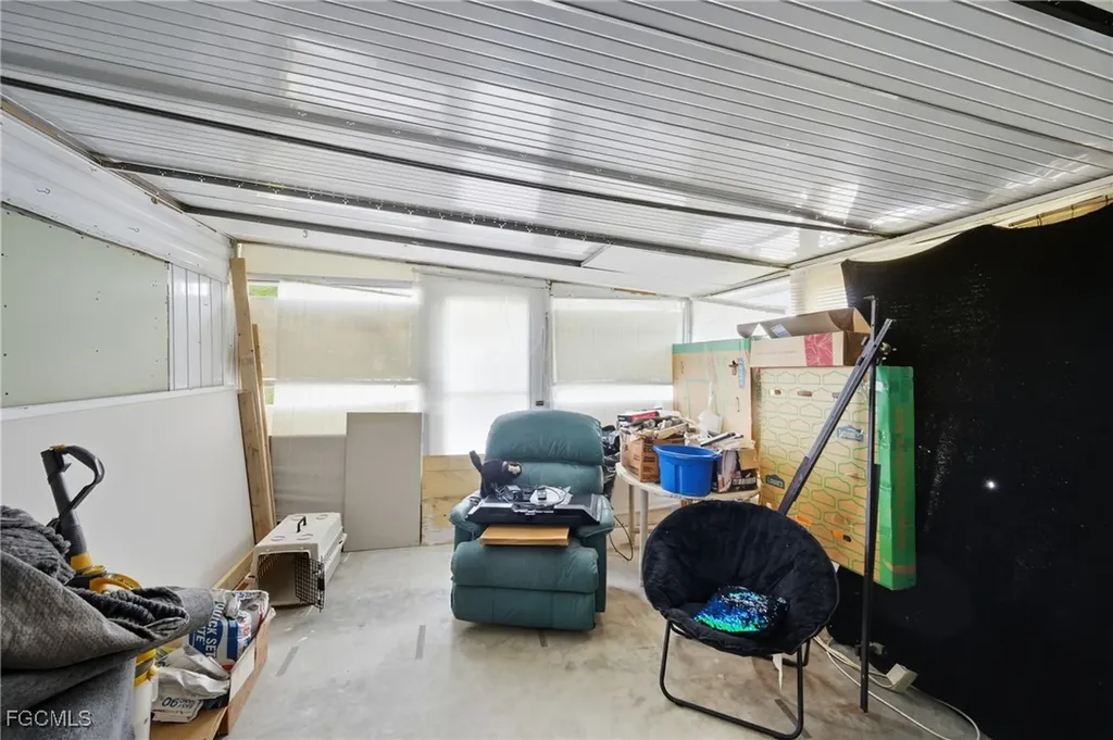 136 Lexington Avenue Fort Myers FL 33908