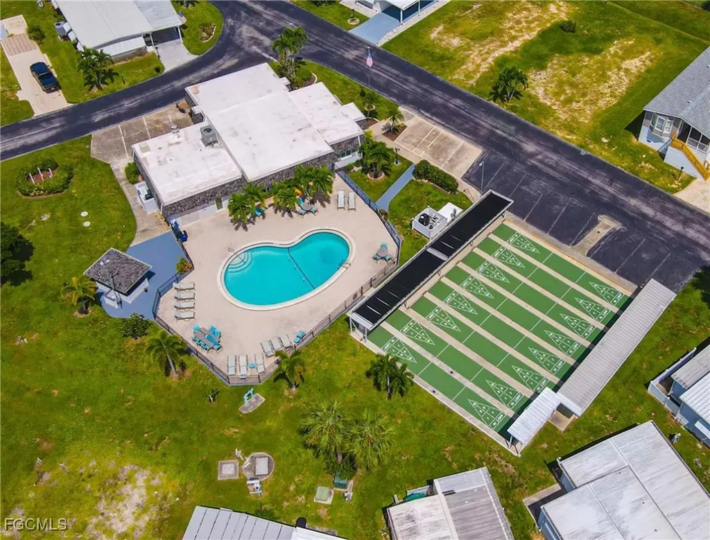 136 Lexington Avenue Fort Myers FL 33908