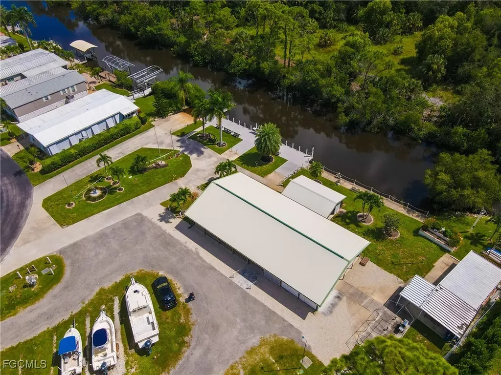 136 Lexington Avenue Fort Myers FL 33908