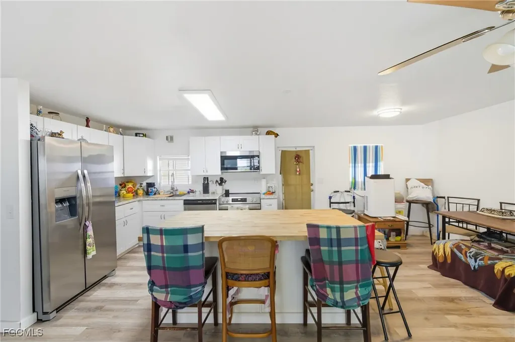 136 Lexington Avenue Fort Myers FL 33908