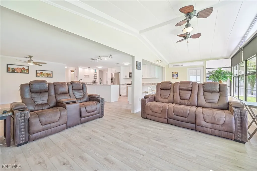 108 Windjammer Way Fort Myers FL 33908