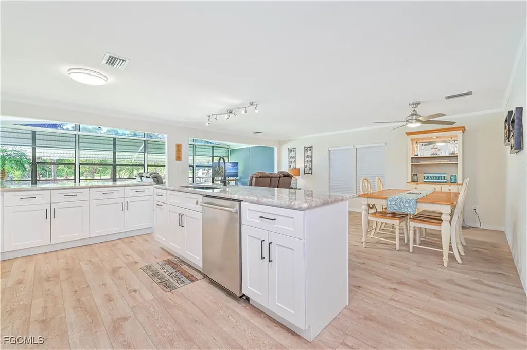 108 Windjammer Way Fort Myers FL 33908