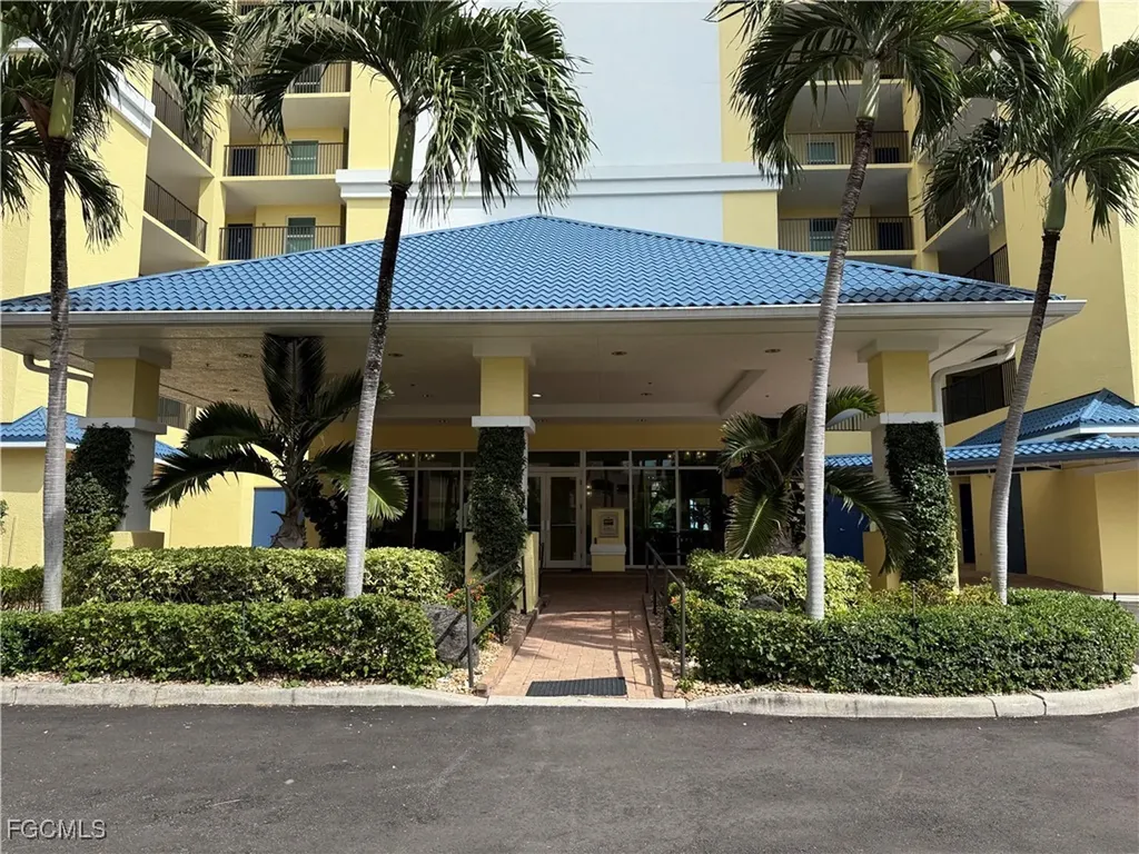 2797 1st Street Fort Myers FL 33916