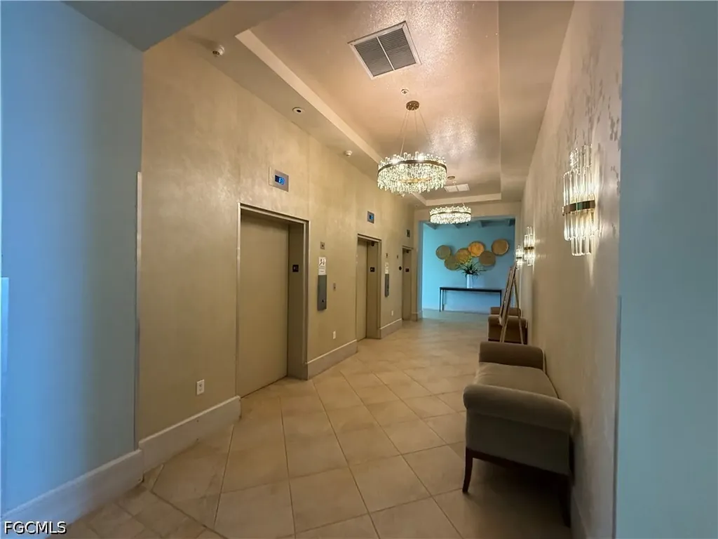 2797 1st Street Fort Myers FL 33916