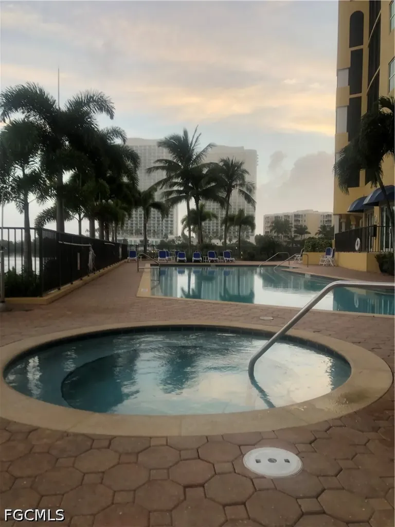 2797 1st Street Fort Myers FL 33916