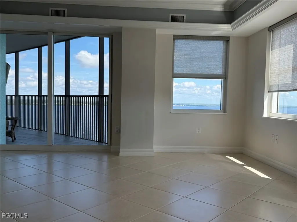 2797 1st Street Fort Myers FL 33916