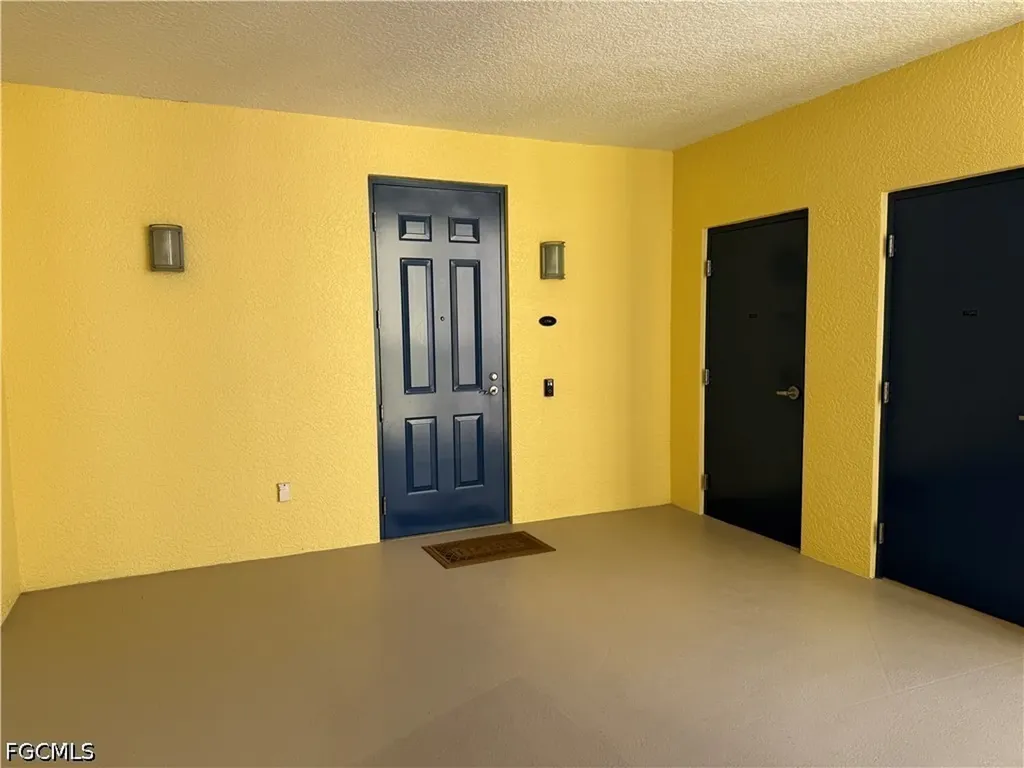 2797 1st Street Fort Myers FL 33916