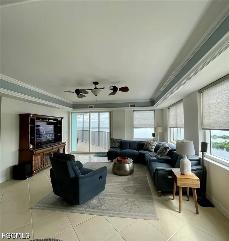 2797 1st Street Fort Myers FL 33916
