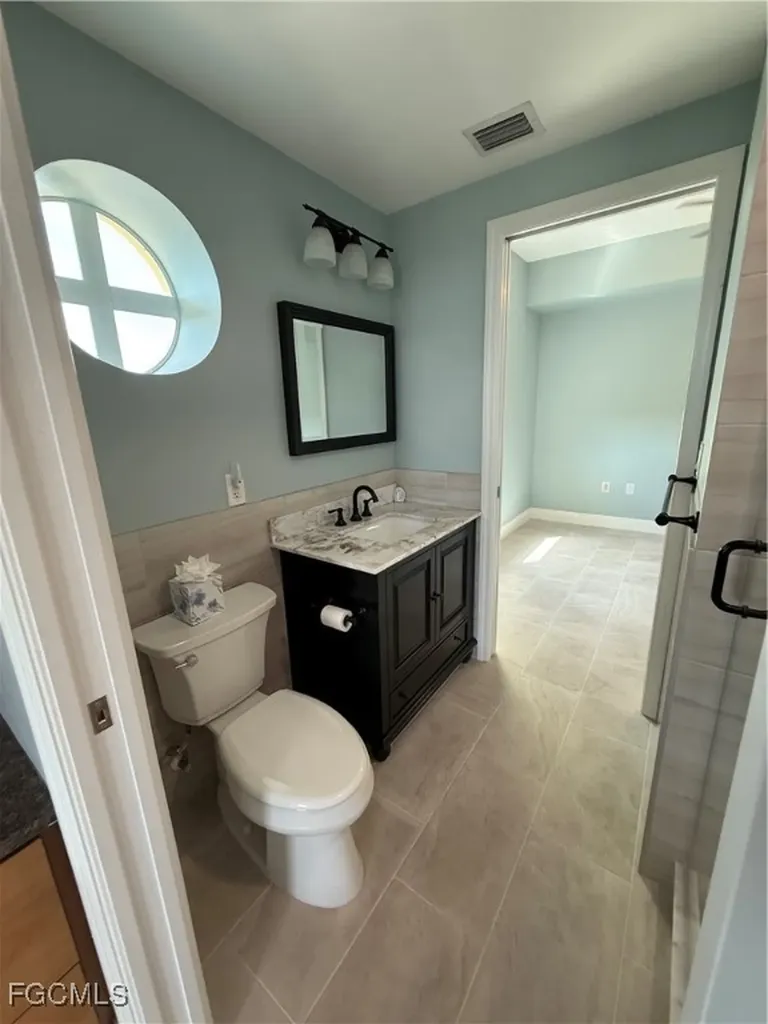 2797 1st Street Fort Myers FL 33916