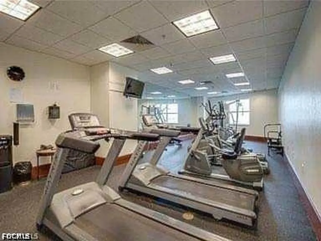2797 1st Street Fort Myers FL 33916