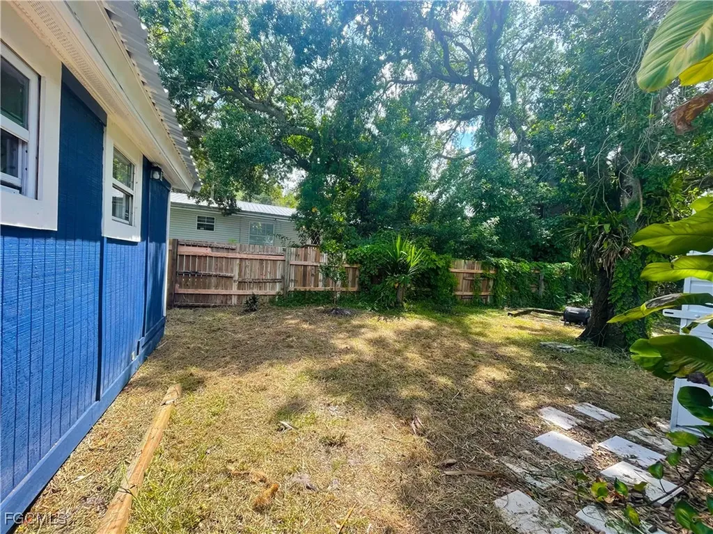 6901 Michigan Avenue Gibsonton FL 33534