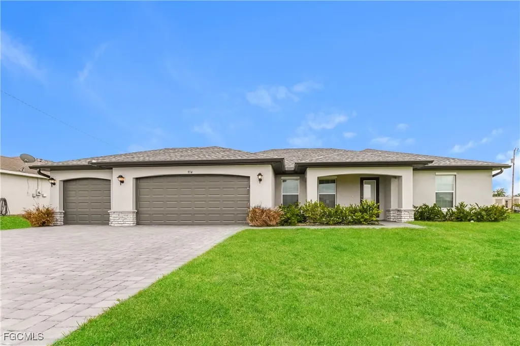 914 NE 13th Place Cape Coral FL 33909