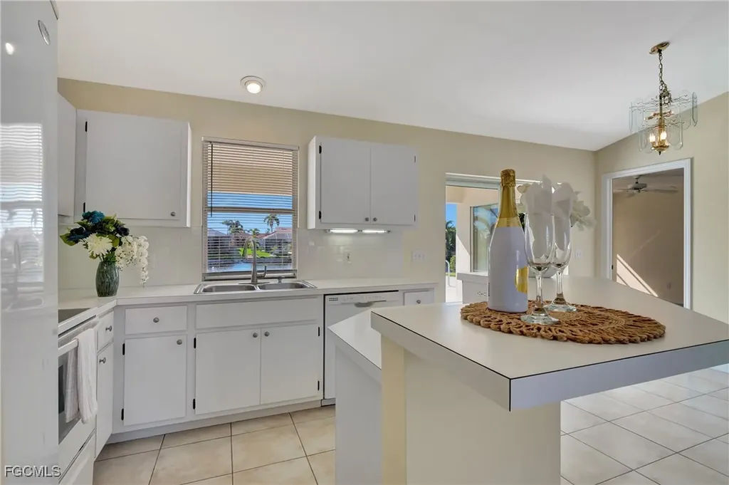 2126 SW 48th Terrace Cape Coral FL 33914
