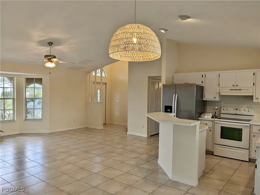 2126 SW 48th Terrace Cape Coral FL 33914