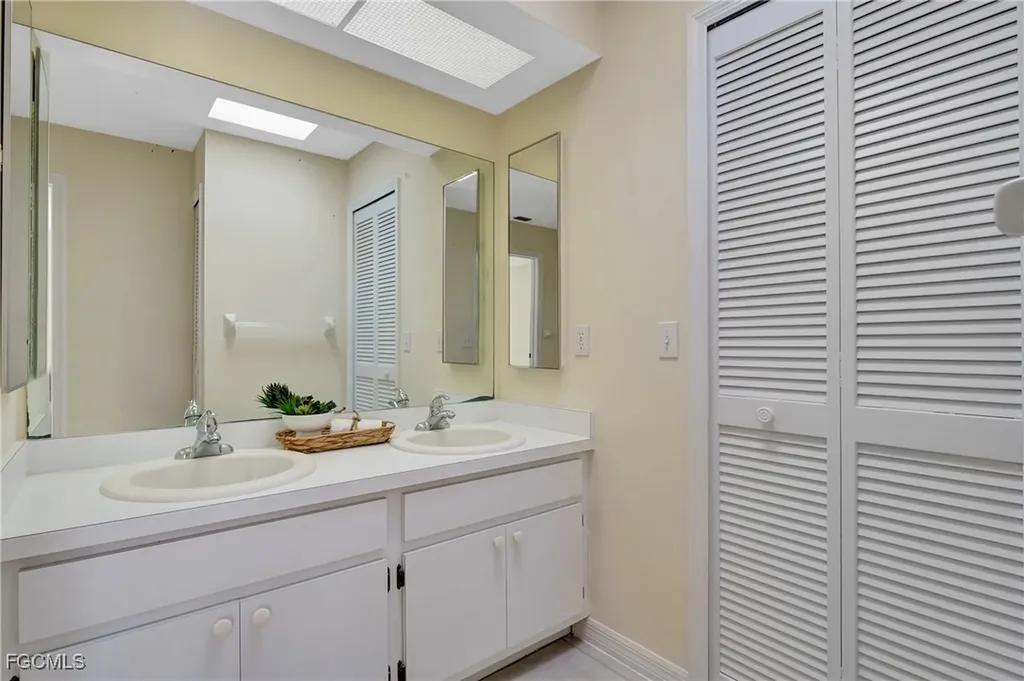 2126 SW 48th Terrace Cape Coral FL 33914