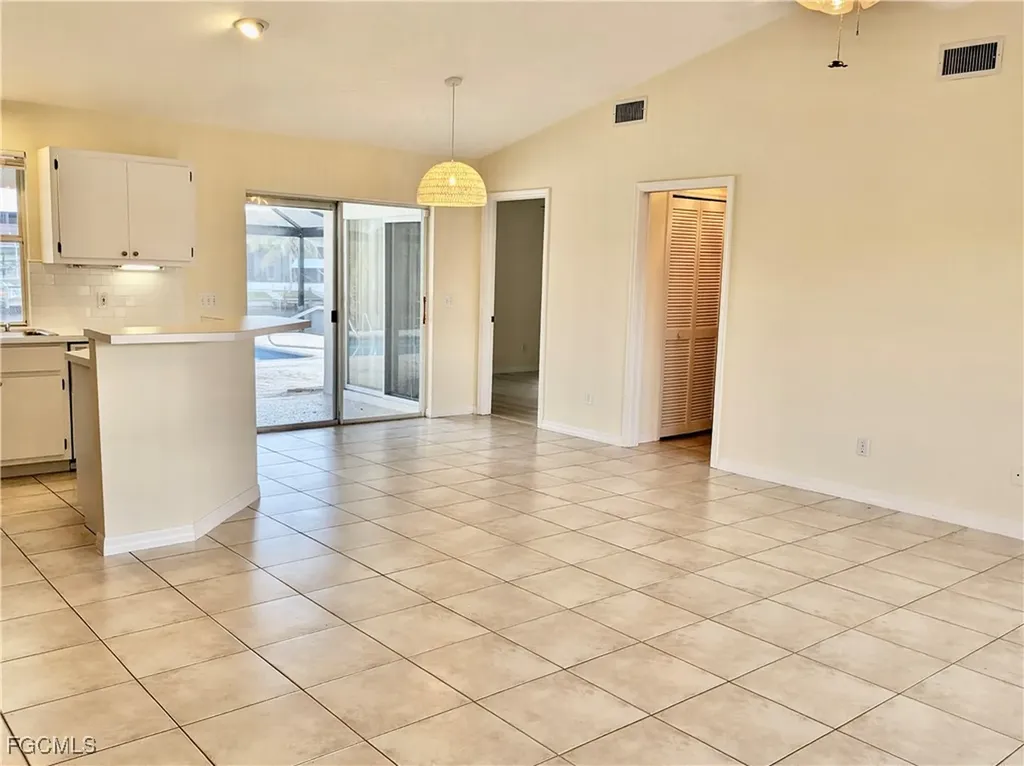 2126 SW 48th Terrace Cape Coral FL 33914