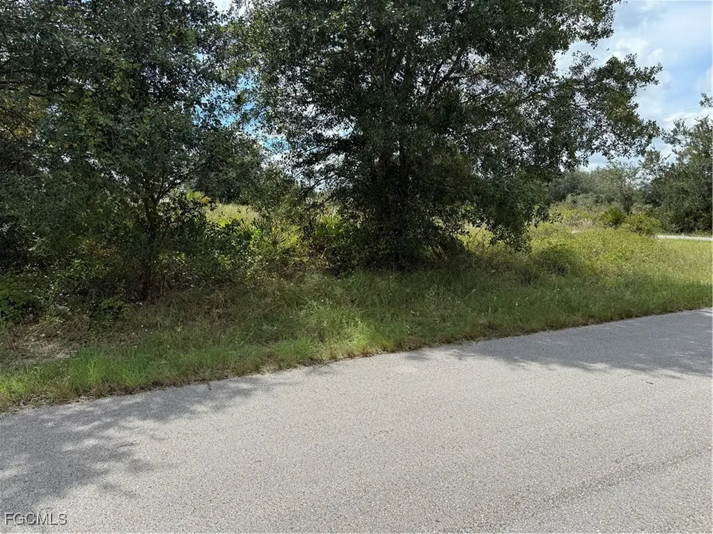 2513 72nd Street W Lehigh Acres FL 33971