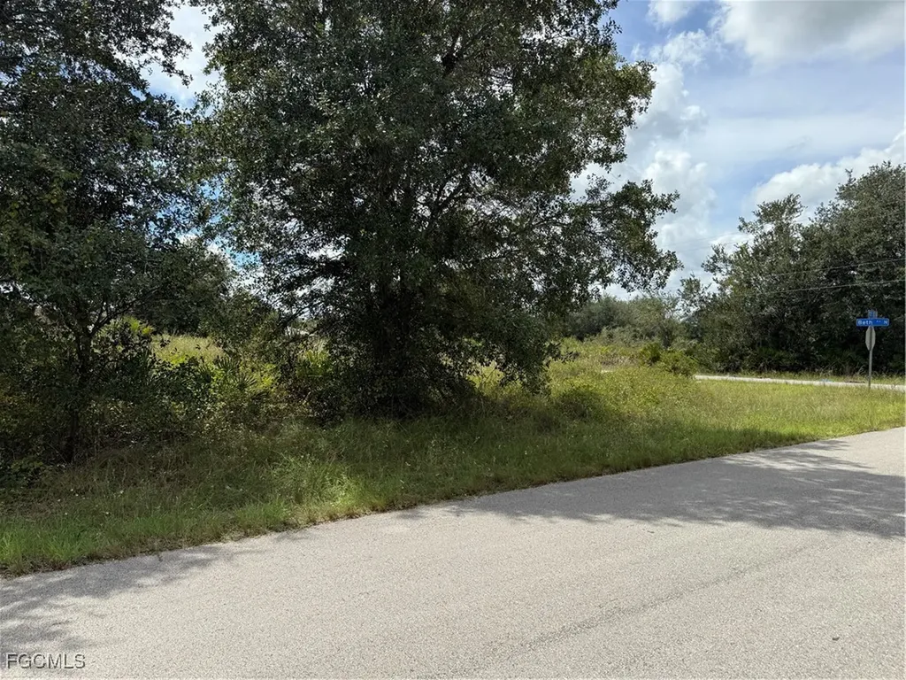 2513 72nd Street W Lehigh Acres FL 33971