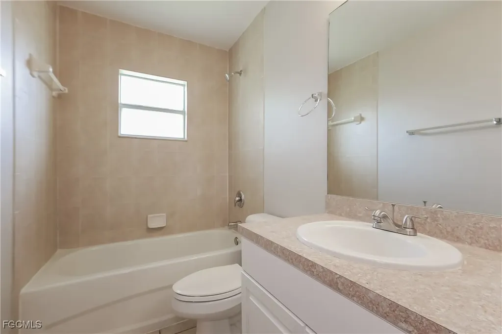 1910 Wanda Avenue N Lehigh Acres FL 33971