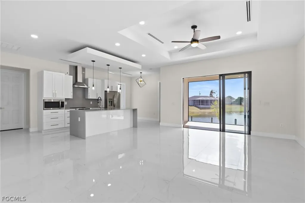 2100 NW 21st Street Cape Coral FL 33993