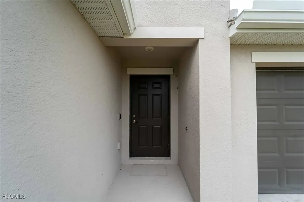 2224 NW 23rd Terrace Cape Coral FL 33993