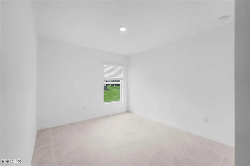2224 NW 23rd Terrace Cape Coral FL 33993