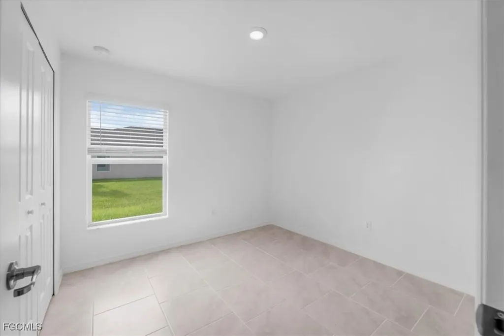 2224 NW 23rd Terrace Cape Coral FL 33993