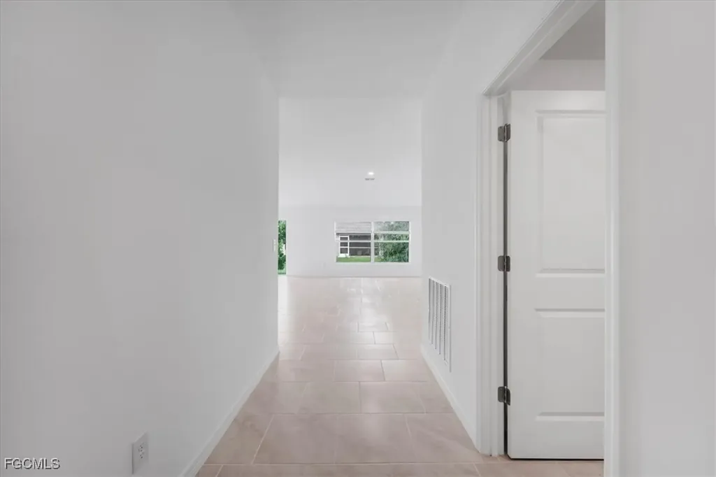 2224 NW 23rd Terrace Cape Coral FL 33993