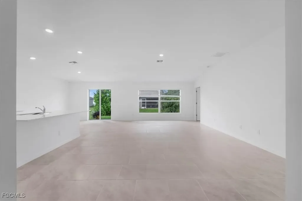 2224 NW 23rd Terrace Cape Coral FL 33993