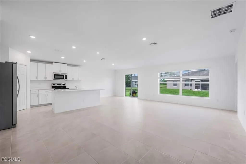 2224 NW 23rd Terrace Cape Coral FL 33993