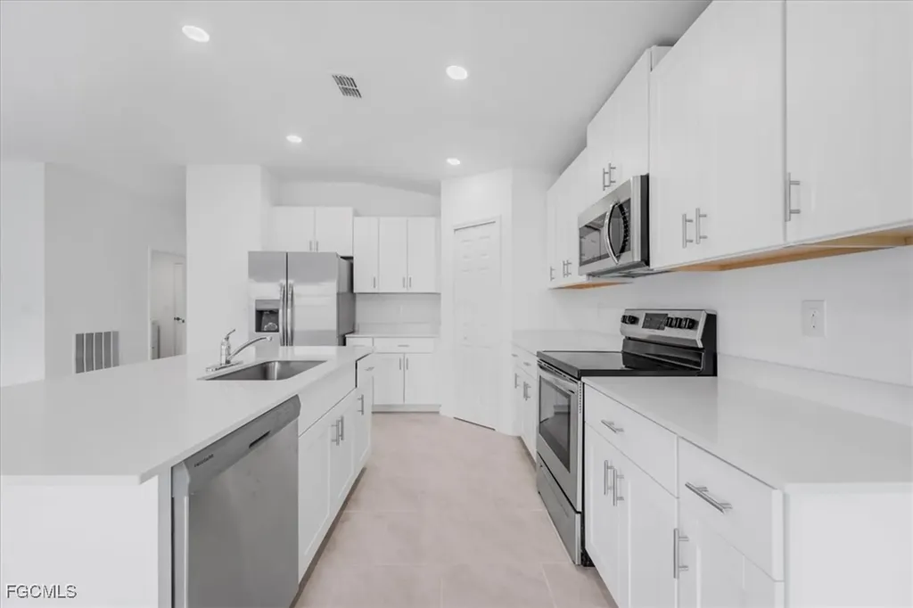 2224 NW 23rd Terrace Cape Coral FL 33993