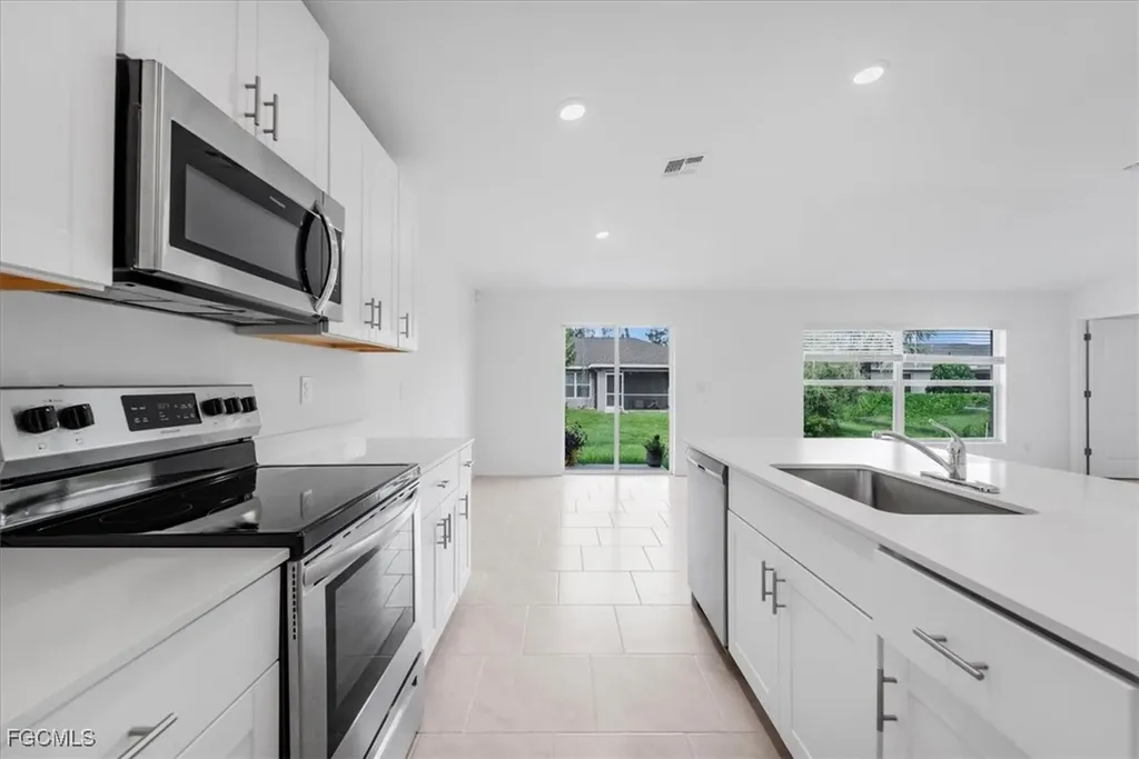 2224 NW 23rd Terrace Cape Coral FL 33993