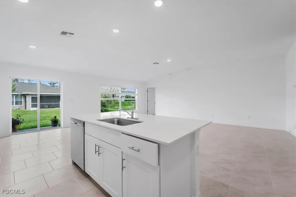 2224 NW 23rd Terrace Cape Coral FL 33993