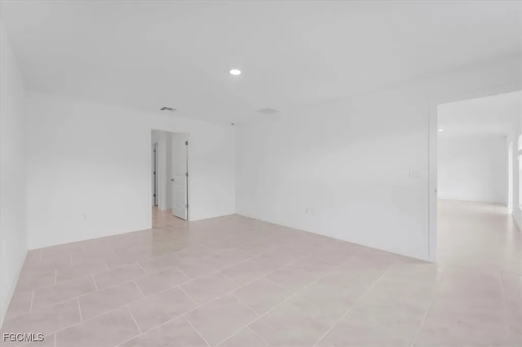 2224 NW 23rd Terrace Cape Coral FL 33993
