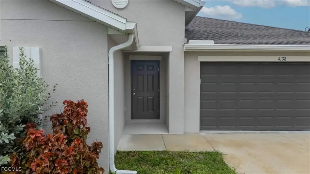 2224 NW 23rd Terrace Cape Coral FL 33993