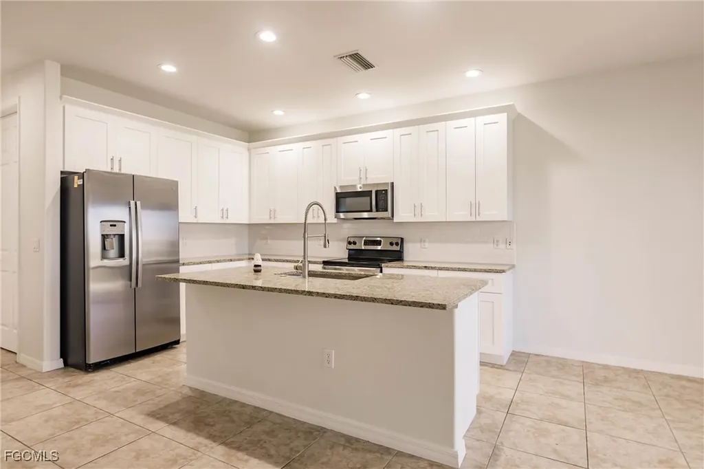 2639 Bellingham Court Cape Coral FL 33991