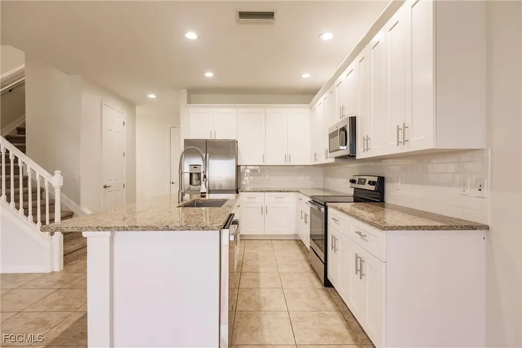 2639 Bellingham Court Cape Coral FL 33991