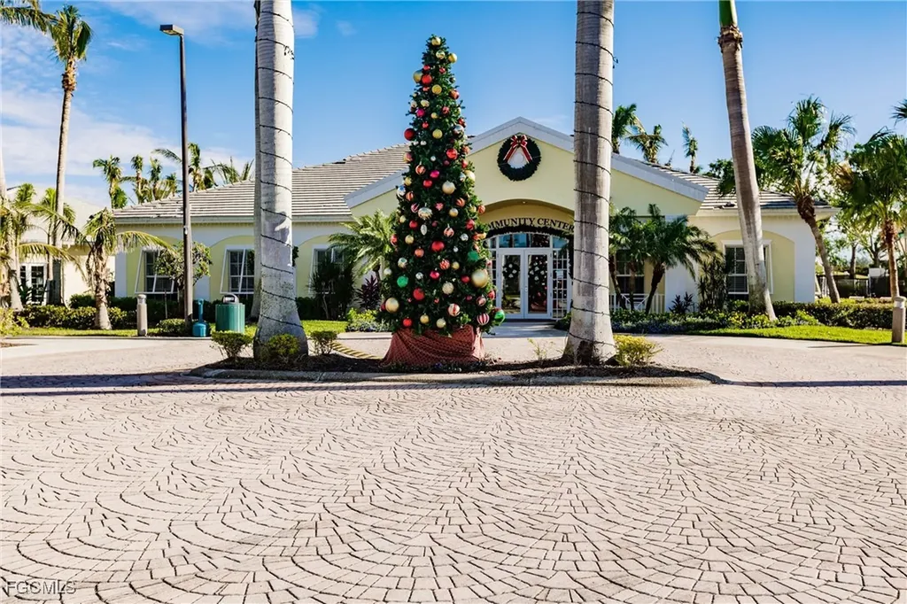 2639 Bellingham Court Cape Coral FL 33991