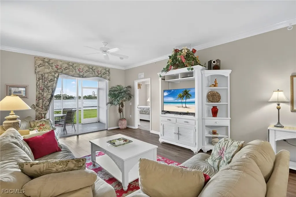 Fort Myers FL, 10391 Butterfly Palm Drive, Unit 1014