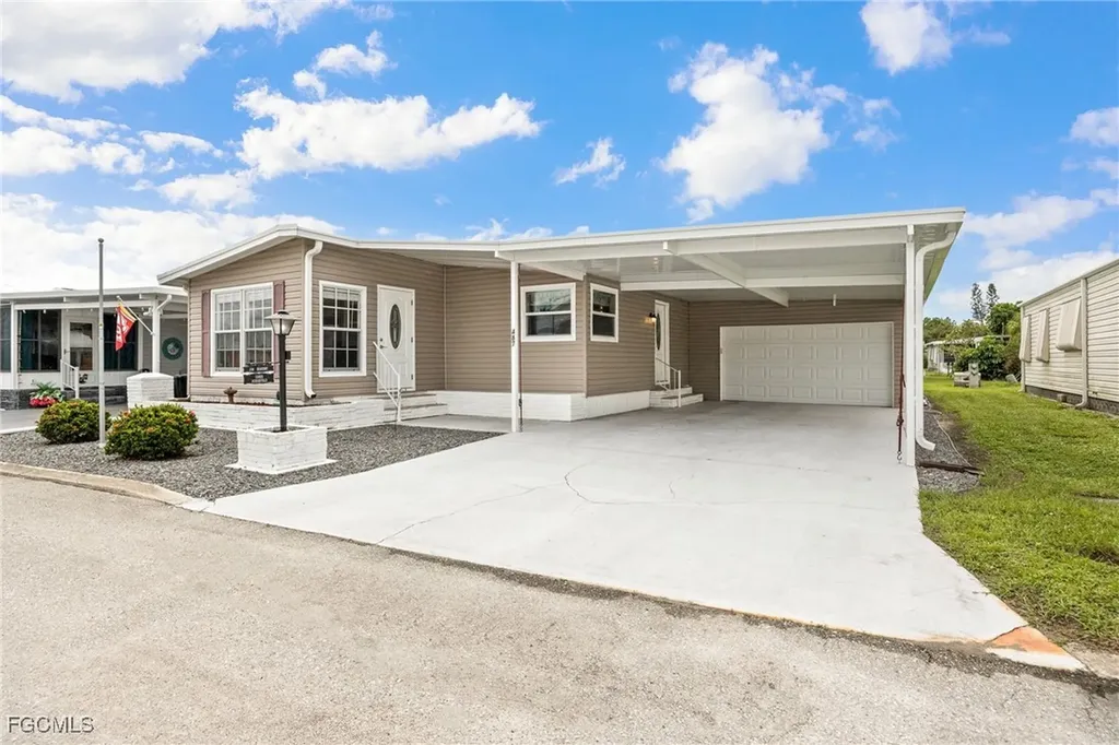 487 Jacklin Lane North Fort Myers FL 33903