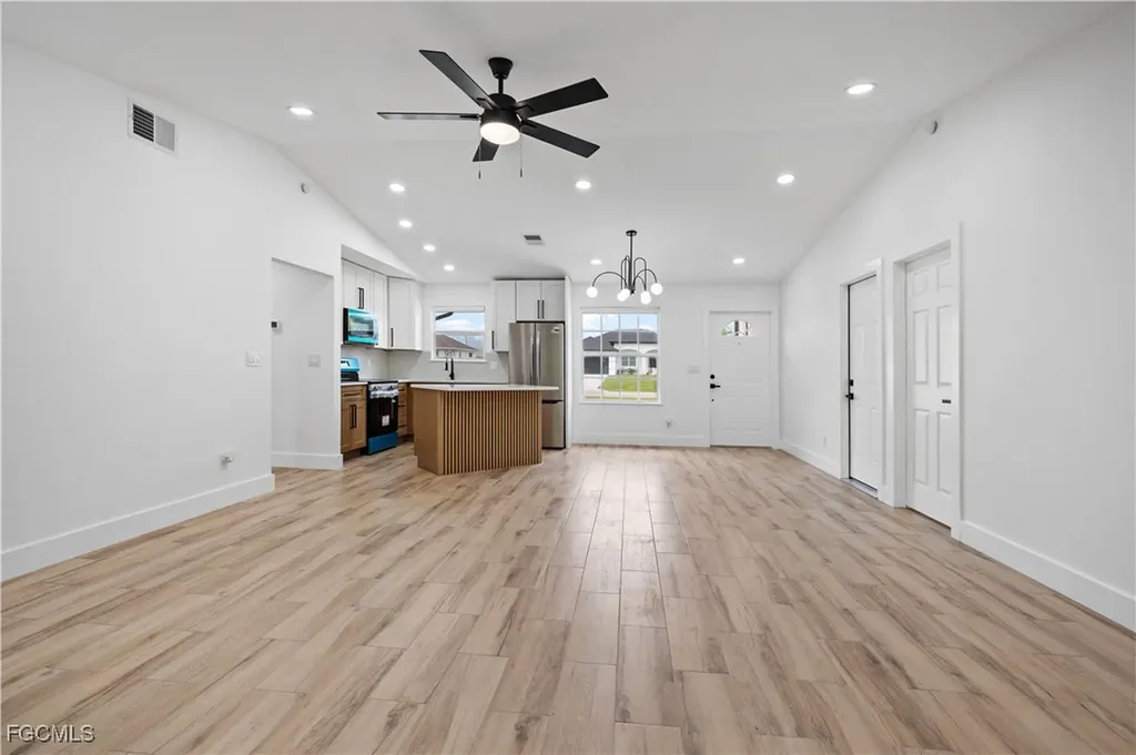 1204 Sunniland Boulevard Lehigh Acres FL 33971