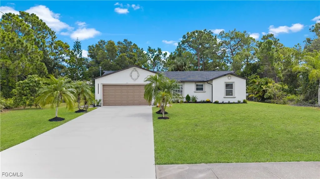 1204 Sunniland Boulevard Lehigh Acres FL 33971